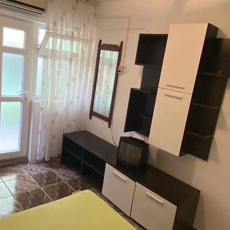 Vila Gino Hotel Costinesti Bagian luar foto