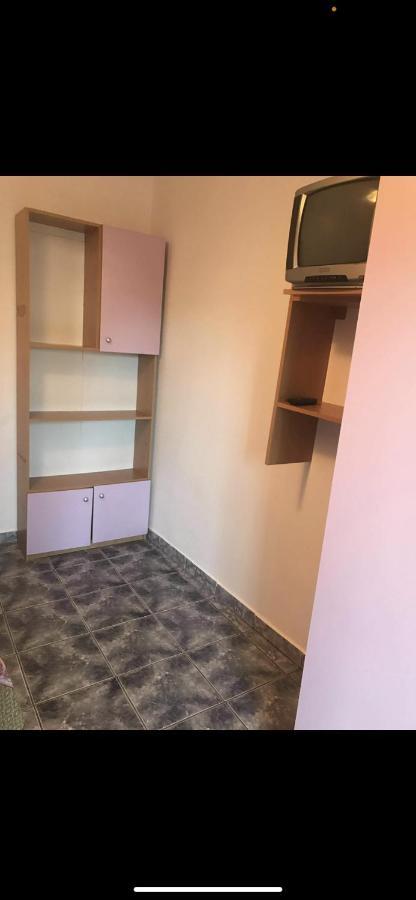 Vila Gino Hotel Costinesti Bagian luar foto